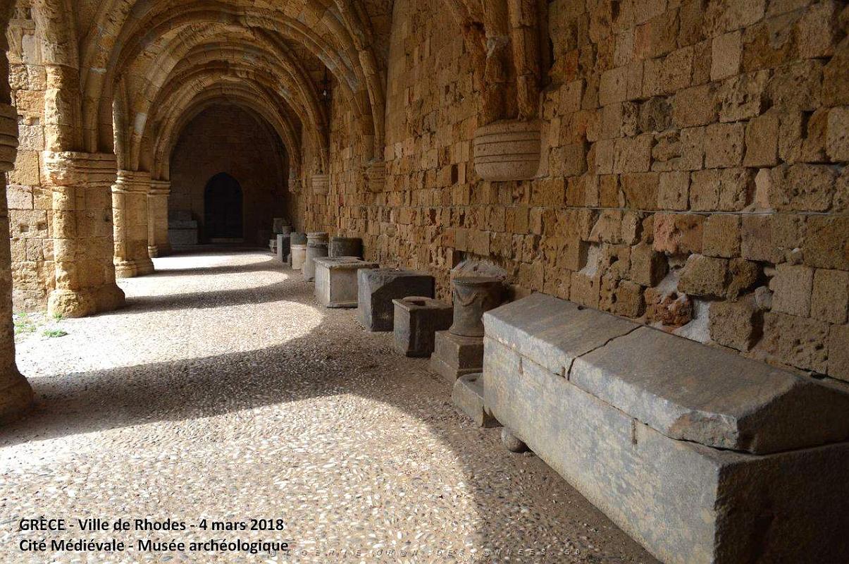 013- Musee archeologique Rhodes.JPG